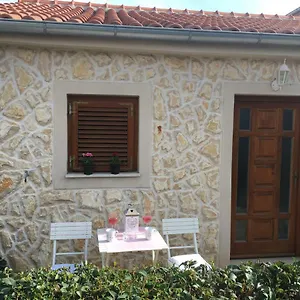 Croatian Apartamento